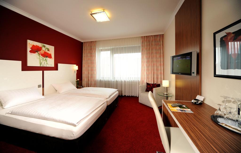 Hotel Bremer Tor Stuhr Buitenkant foto